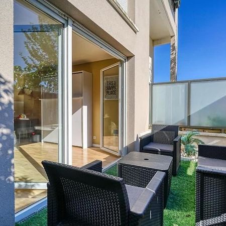 Charmant Studio Avec Terrasse Et Parking Corbeil-Essonnes Exterior foto